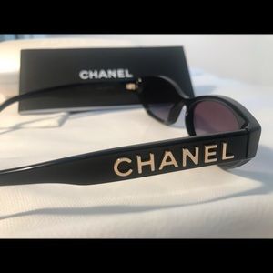 chanel rectangle sunglasses a71280 black
